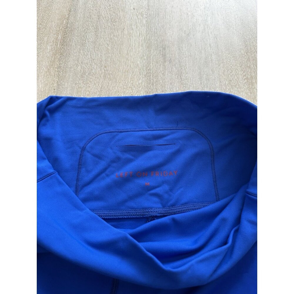 Left on Friday Super Moves Tight in First Place Blue Size Medium Leggings - Picture 6 of 9